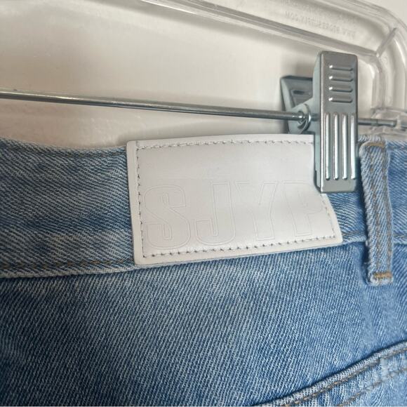 SJYP Jeans women's jeans size large distressed hem - Picture 6 of 6